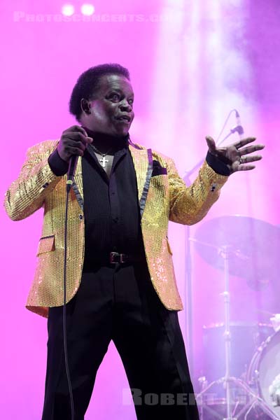 LEE FIELDS AND THE EXPRESSIONS - 2017-08-26 - SAINT CLOUD - Domaine National - Scene de la Cascade - 